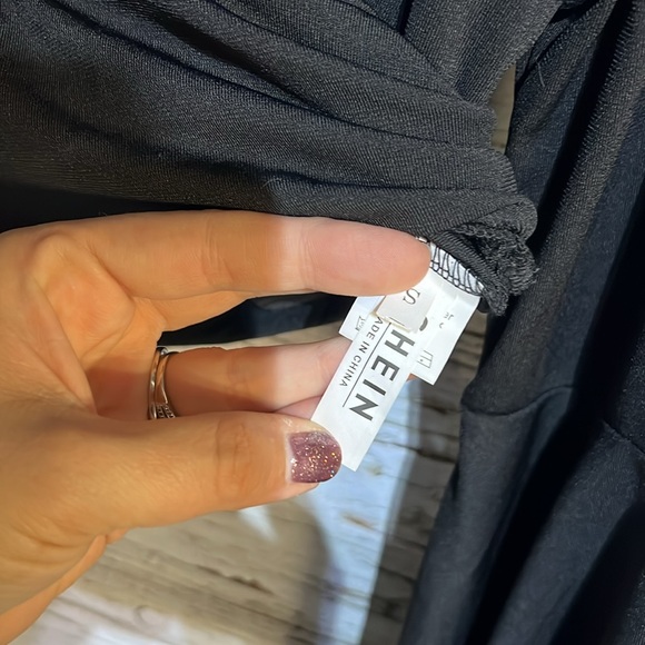 🇺🇸 SHEIN black long sleeve crop top size small - Picture 4 of 8